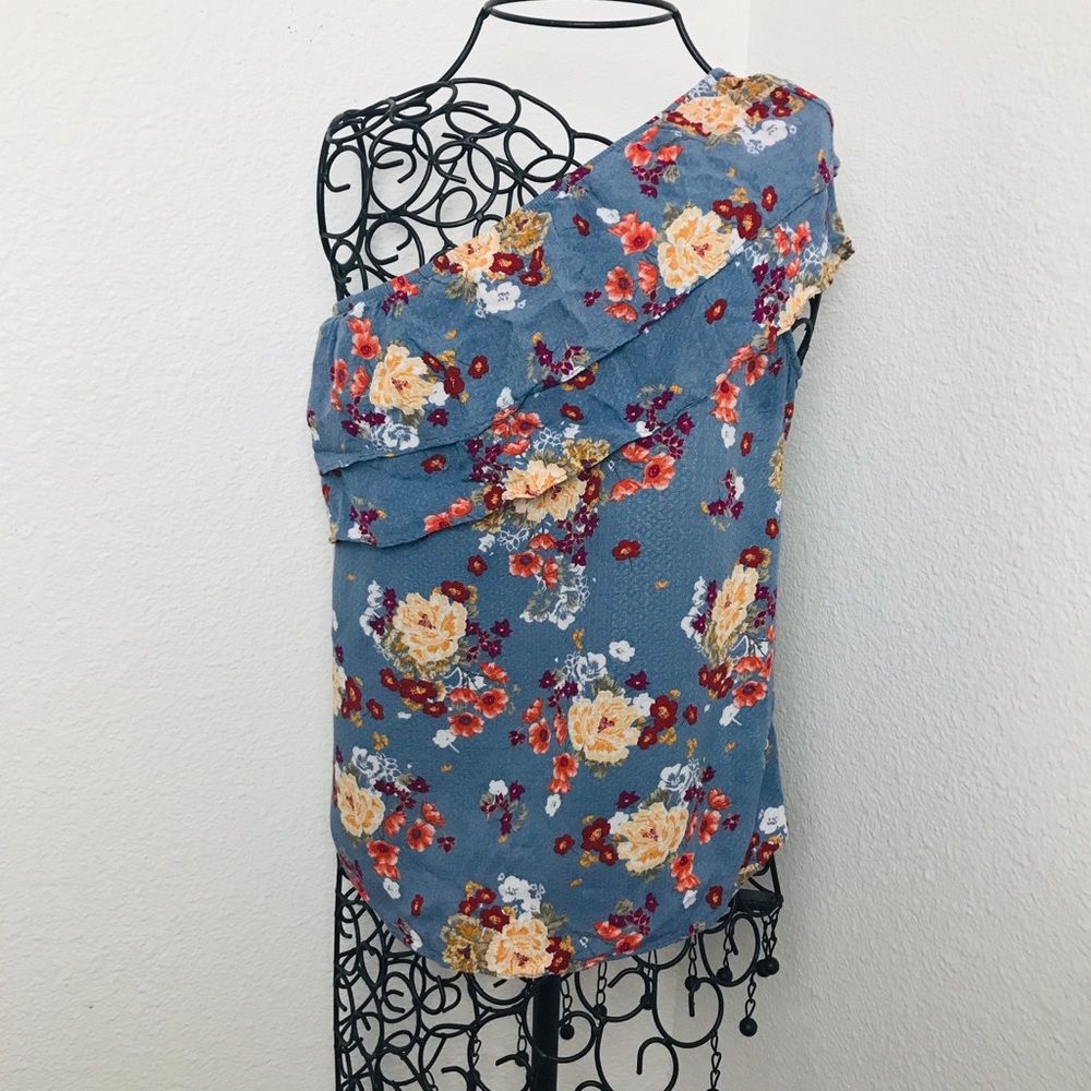 SOCIALITE Women' M Asymmetrical Top